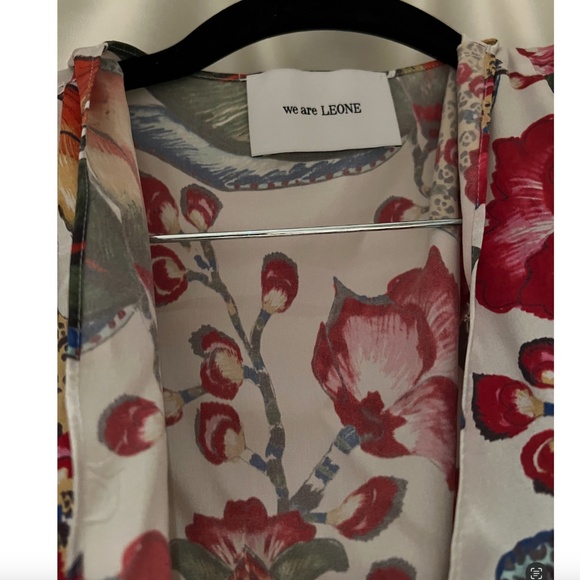 We are Leone cover-up dress 100% silk - Picture 3 of 5